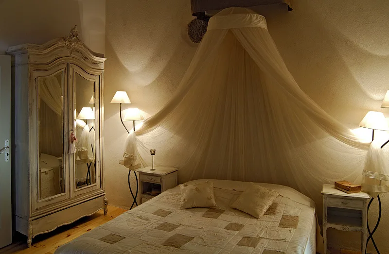 L’Oustal’s Silk bedroom upstairs