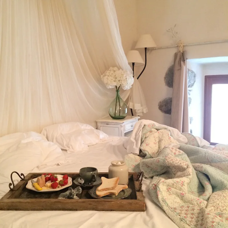 Visitor photo: Romantic bedroom L'Oustal